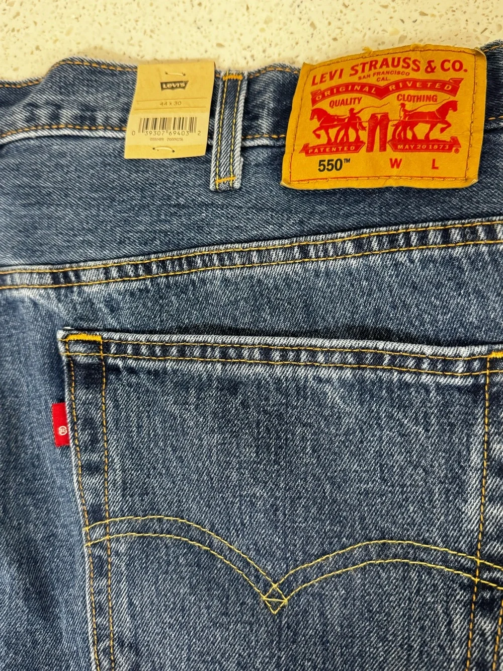 Levi’s 550 Relaxed Fit Jeans Mens 44x30 Dark Denim Tapered Leg Classic R TAB